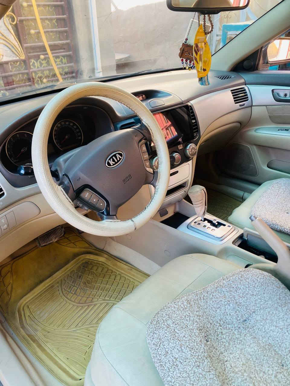 للبيع كيا اوبتيما 2008 سته سلندر 2700 خليجي  رقم بغداد باسمي  
موصفات خمس تجاوي شاشه كامره تحكم ستيرن كشن كهرباء 
كير ومحرك خير من الله بيه رش صبغ الجاملغ الأمامي وجارد 
*********** مكاني بابل الاسكندريه
