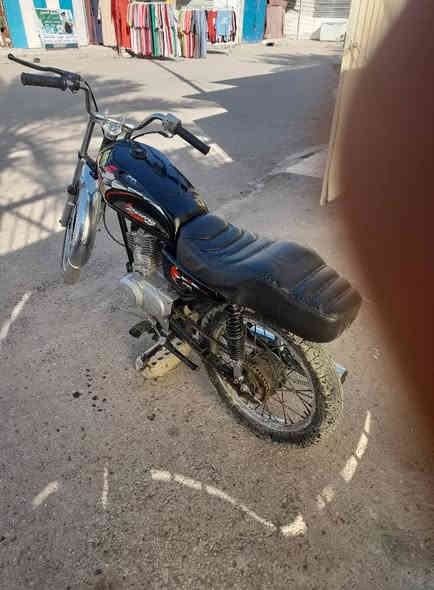 سلام عليكم دراجه نامه حربي مديل 2024 تعمير جديد المكينه مفتوحه بدون اوراق السعر 325 
وبيهه مجال للطيبين وهاذ الرقم ***********
