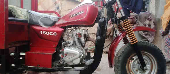 السلام عليكم 
ستوتة سلطان 2018 الوكيل في شارع بغداد للبيع السعر مليون و600 بيه مجال بسيط للشراي اؤراق بأسمي 
العنوان العمارة ابو رمانة قرب الملعب الأولمبي 
الهاتف ***********
