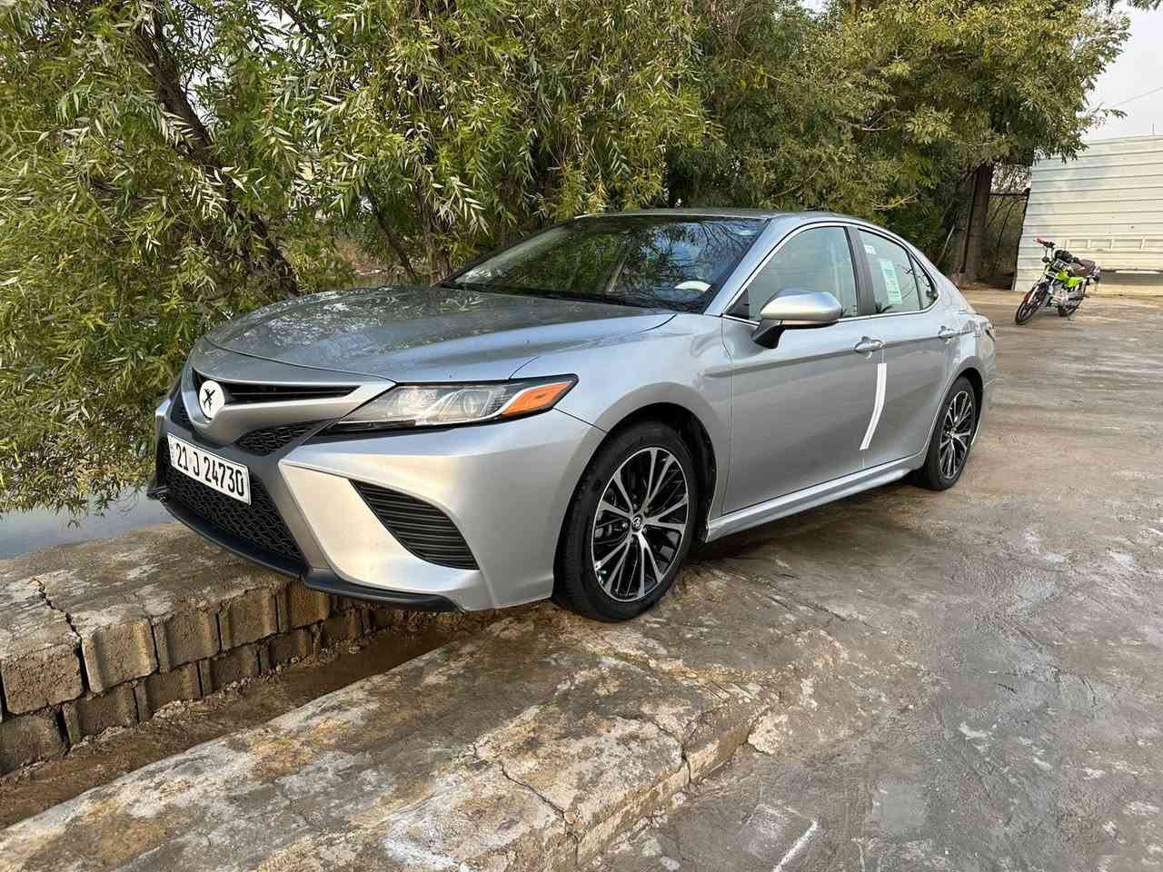 السلام عليكم Toyota كامري 2018 وارد أمريكي صور الحادث مرفقة بال منشور سيارة جديدة ماشيه 70الف￼ بدون ايرباك داخل جلد ويل 18 صدر كير مكينه مكفول كشن كهرباء سعر 200وبيه مجال مكان سياره ديالى بعقوبه الهاتف ***********
