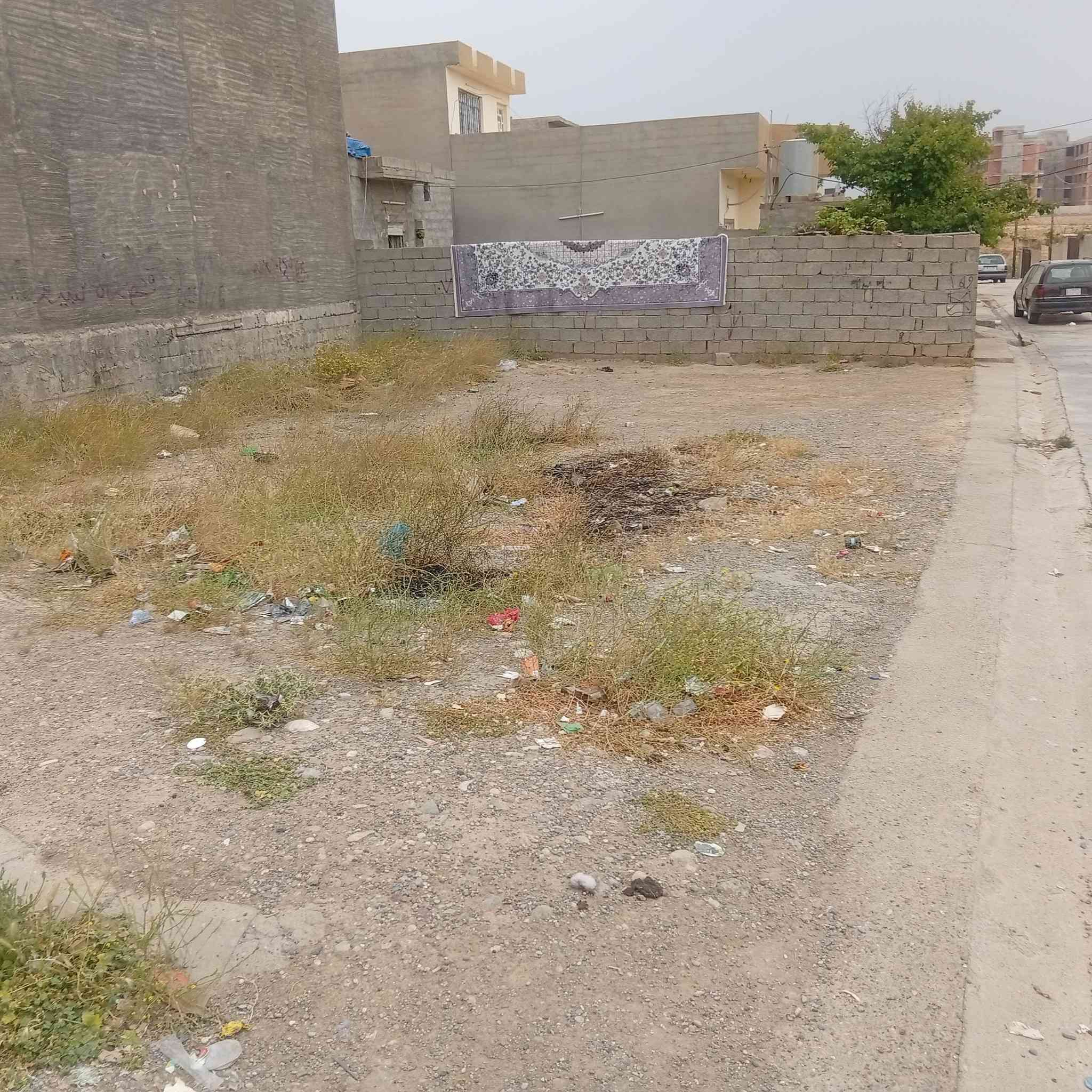 قطعه للبيع قريب ع مستشفى الجديد ركن قريب ع مدرسه 180m سعرها
14مليون بي مجال ***********
