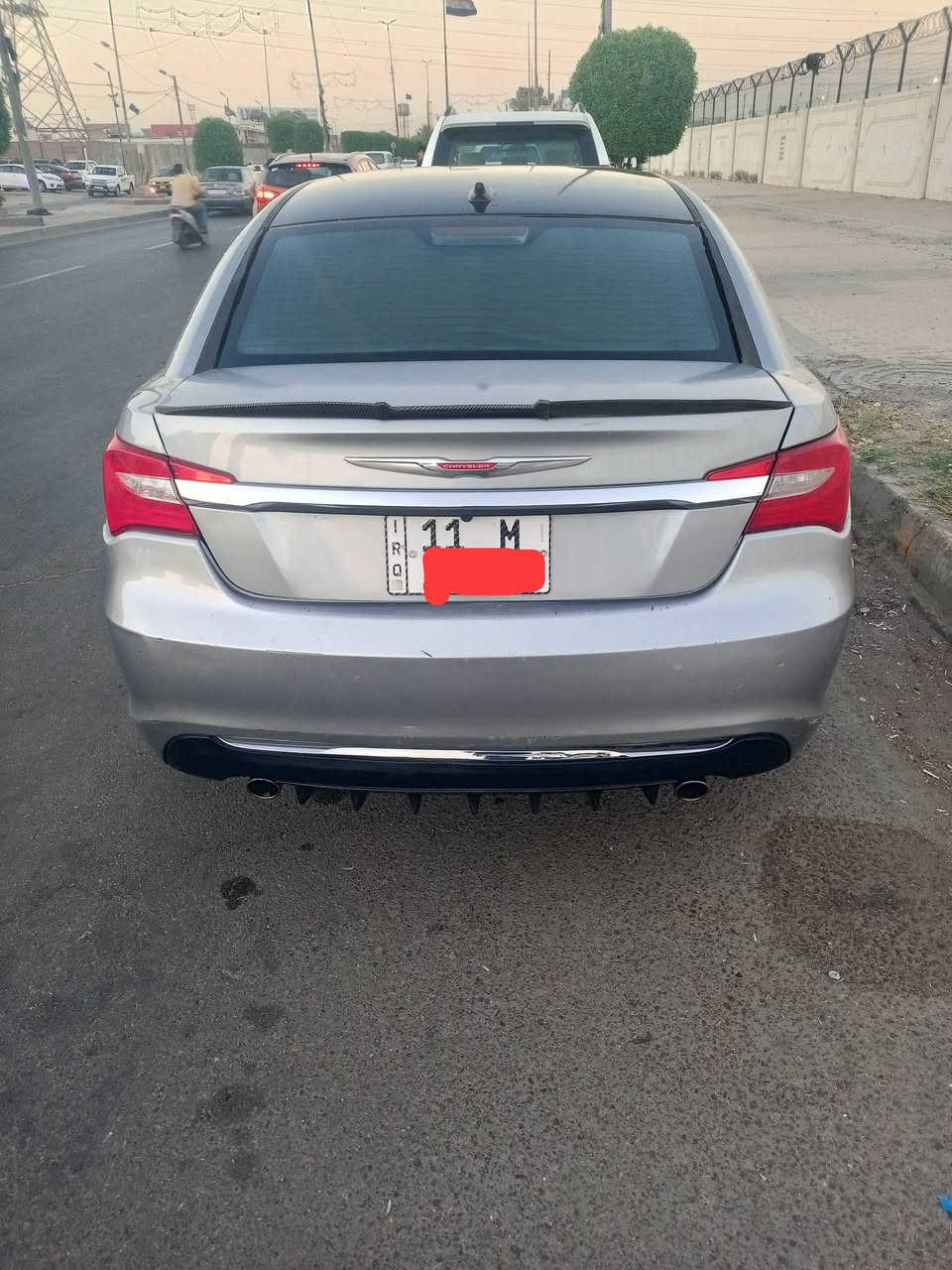 سي 200 كرايسلر موديل ١٤ فول مواصفات رقم بغداد دولي بسمي شاشه اندرويد كامره دوارة منضومة زنون اصفر فتحه سقف جلد تدفئة بالكشنات سيارة ادامة كامله تراي وين مايعجبك سونار مع حادث امريكا مرفق مع الصور للاستفسار *********** مكان بغداد
