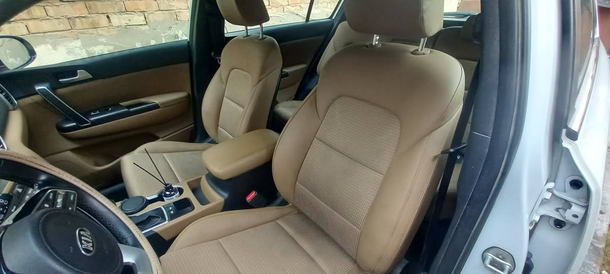 • السلام عليكم  اسبورتج خليجي الدوليه ماشية: ٦٤ ألف كم حقيقي
• محرك 2000 (دوش)
موديل ٢٠٢٠
 • سبير جديد  منازل

 • السيارة باسمي تحويل 

. السنوي  ٢٠٣٠والرقم والهزه جديده

٠ اشاير بالمري حساسات رادار تحكم استيرن بالجهتين 

٠ بيهه ٣  رصغار بارد  مكفوله من الصبغ
السعر ٢٠٣ 
المكان الدوره الاستفسار ***********
