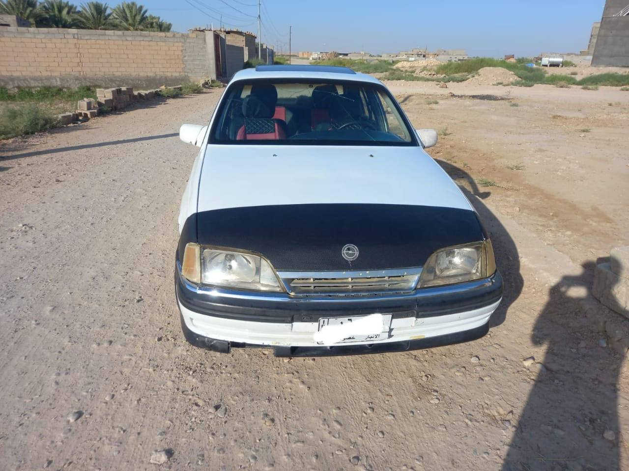 السلام عليكم اوبل  اوميكا للبيع موديل 91محرك2000كير محرك كفاله 
لتواصل ***********
