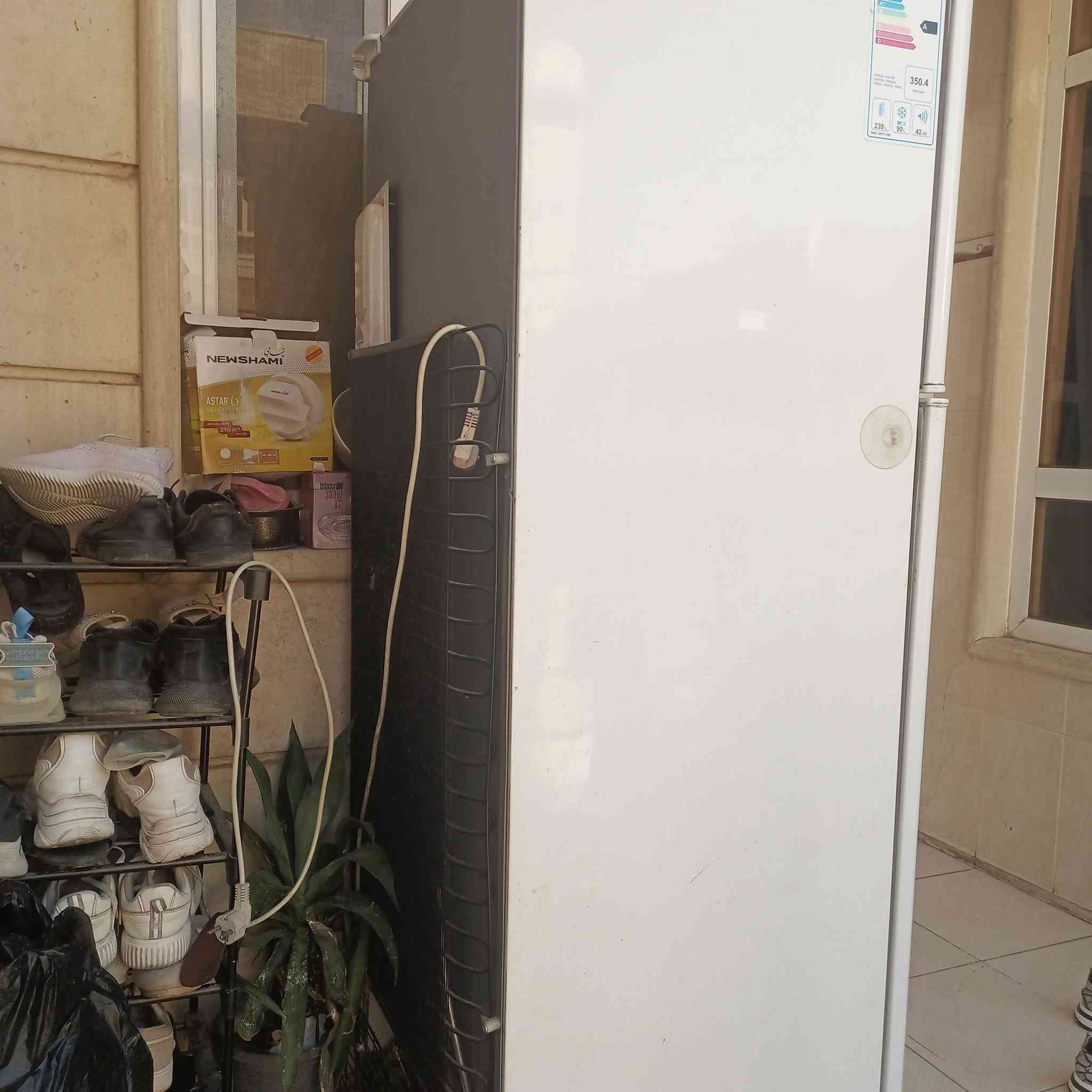 سبلت 2 ونص جنرال وثلاجه للبيع
***********
