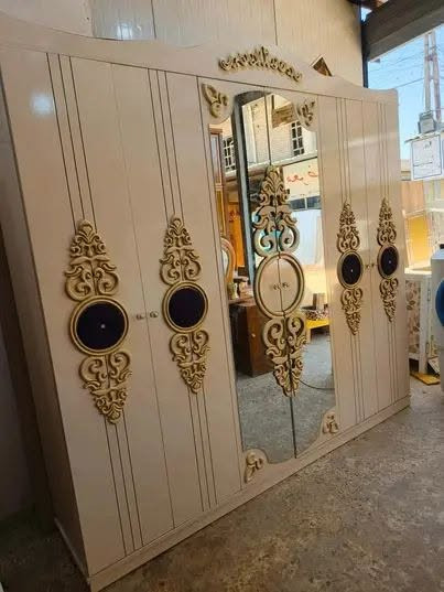 💗غرف تركي مستخدم 
6 باب
🛏️ 9 قطع 
 نظافة 85 / 💯
 السعر  650 وبيه مجال💸💎
شد ونقل🪛 داخل بغداد 🚛 مجاني


**إذا كنت صاحب هذا الإعلان وتريد حذفه لأي سبب، رجاءا أرسل رسالة إلى الدعم الفني**