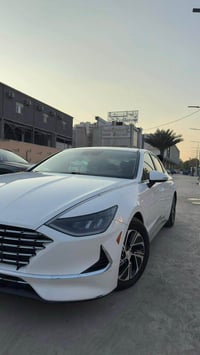 سوناتا هايبرد 2022 07707908736 تفاصيل اكثر  محرك 2000 حافه جاملغ خلفي ...