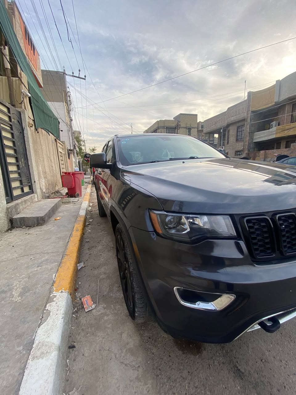 سلام عليكم جيب لاكتوب2017
سياره صبغ حزام بدون قماره 
مكينه مفتوح مبدل كام شفت 
ادوانز ماكو كير ومكينه خير من الله
تبريد ثلج مواصفات فتحه وكشن كهرباء
وتحكمات شواصي مكفوله مكاني بغداد 
بسمي تحويل مباشر155بيها مجال شي بسيط
***********
