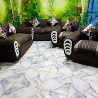 انتريهات • مودرن • مشدود بحالة ممتازة