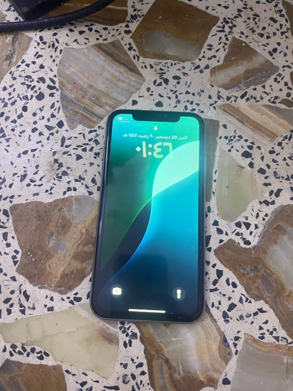 ايفون 11عادي ذاكره128نضافه100‎%‎100مكفول  فقط بطاريه مرفعه94