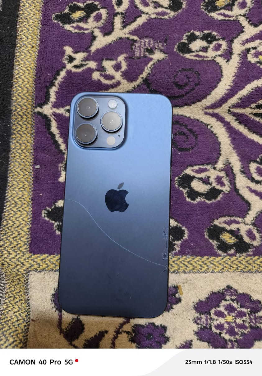 ١٥برو ماكس بي كسر بظهر مثل ما واضح بطاريته ٨٦مامبدل ولا قطعه بي استعمال شخصي رايده مليون ***********
