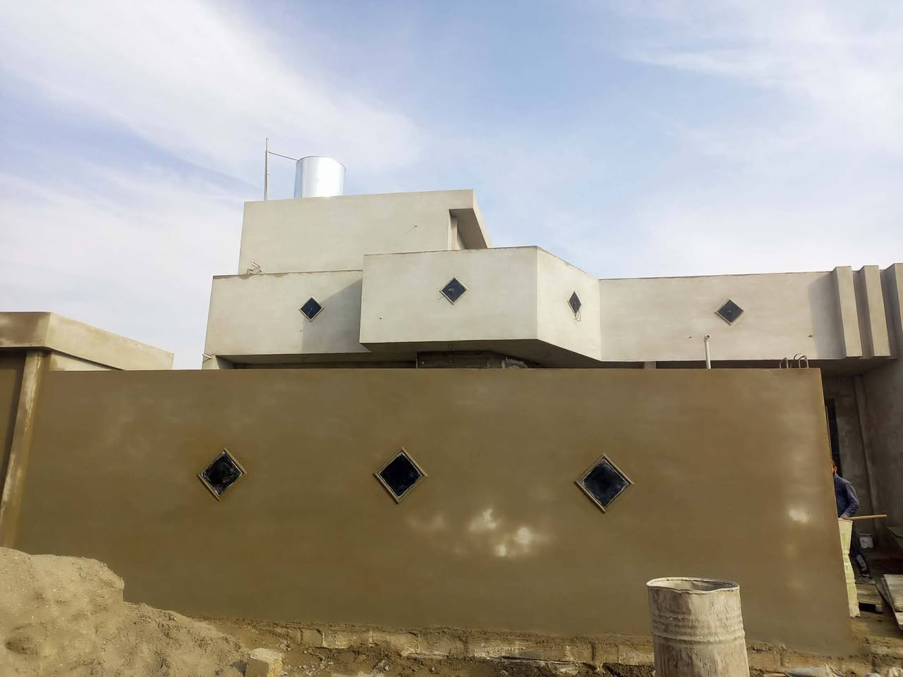 كادر لبخ السمنت متفرغين حالياً باسعار مناسبه 
للاستفسار ***********
