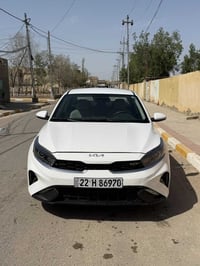 سيراتو خليجي موديل 2023  بيه 3 قطع صبغ وبيه ربع الباب الباقي كفالة  وع...