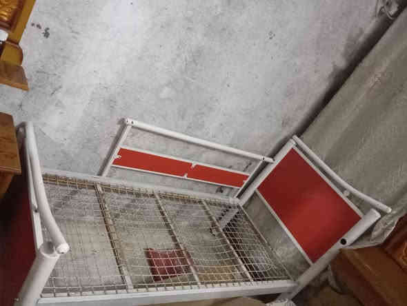 سرير طفل للبيع نضيف
يحمل طفل من عمر 3 سنوات الى 10 سنوات سعر 55 الف مكاني ناصريه سجن الصلااحي رقم الهاتف *********** وتساب
