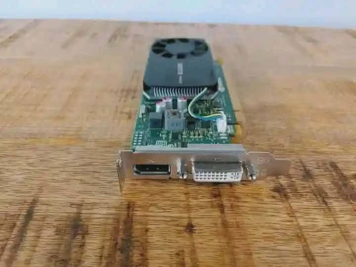 توفر كارت شاشه
Nvidia Quadro k 620 2gb  
كلش نضيف يلي يفيده يراسلني خاص 
ويوجد توصيل داخل الموصل فقط 
ويا تحويله


**إذا كنت صاحب هذا الإعلان وتريد حذفه لأي سبب، رجاءا أرسل رسالة إلى الدعم الفني**