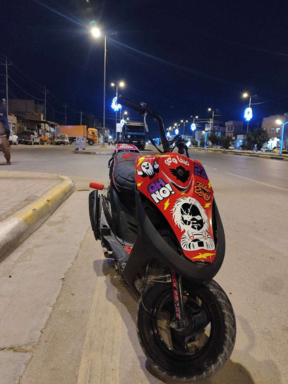 سلام عليكم شباب دراجه للبيع
مفتوحه.... اي بس ولفات بستم
كفرات......لا
مكان...... كربلاء حي العسكري 
شاصي.... كلشي مابي
مكينه .... كلشي مابيهه صوت ناعم 
عطلات ... مابيهه
تعال وشوف سعر 450 وبيهه مجال رقم فقط واساب ***********
