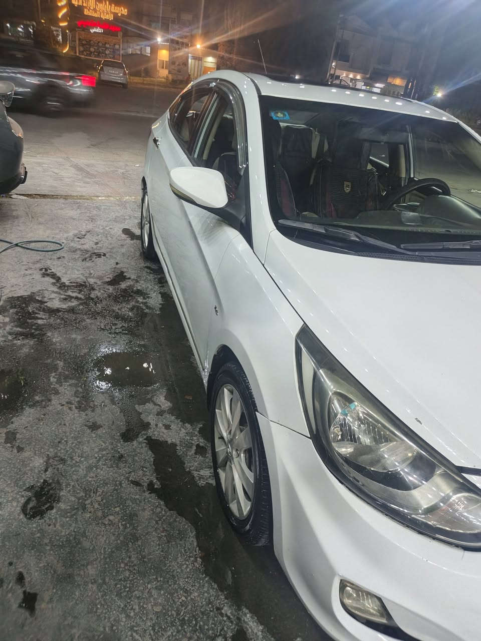 سلام عليكم اكسنت موديل ١٢ خليجي 
فول مواصفات
فتحة 
اشاير مري
تحكمات ستيرن 
كير مكفول 
مكينه مكفول 
بيها بارد بالبنيد 
وبيها بارد بالباب
سعر ٩٣ وبيها مجال الخاص مفتوح 
للاستفسار الاتصال بالرقم ***********
