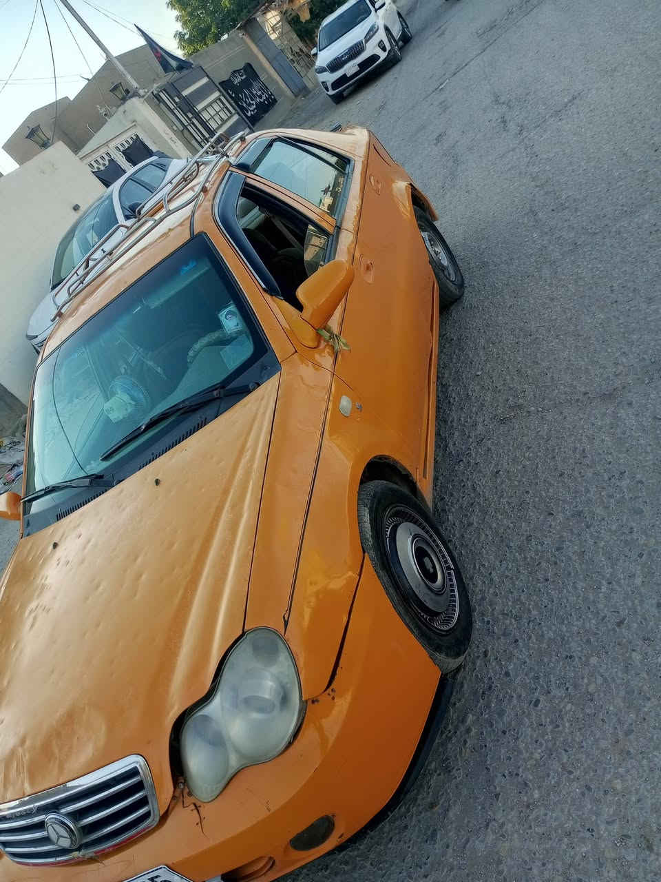 السلام عليكم للبيع سياره جاهزه كير مكينه حداديه مصفره هيه وغرامات سنويه جديده راعيه موجود مكان الدوانيه ***********السعر ب15وبيه مجال قليل لشراي
