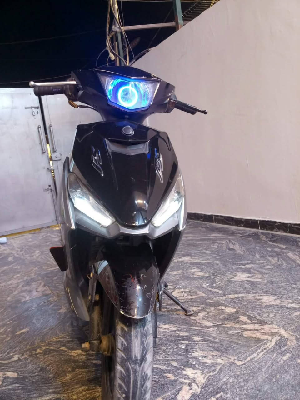 اف اس للبيع *********** الدراجة بيهة مكينة ماكس عدلة رمبة الدراجة فول تزويد كلجات رياضيwf ودبلات 
رياضي امامي خلفي مكينة49بلادي مامفتوحة شلعة معدل عدادات شغالة مجامع شغالة وكاملة لاتنقيص ولا تبخير الدراجة نگرة سلف بمعنة الكلمة شوكت ماجان انگر وطلع صالنصة رياضيAHE الدراجة كفالة كهربائيات كلهة شغالة بيهة نار مال  ابلاد مو عقل رياضي مكاني بعقوبة
