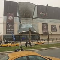 قطعة أرض تجارية للبيع – مساحة 110 م²  • الموقع: مقابل مول القاهرة، وبو...