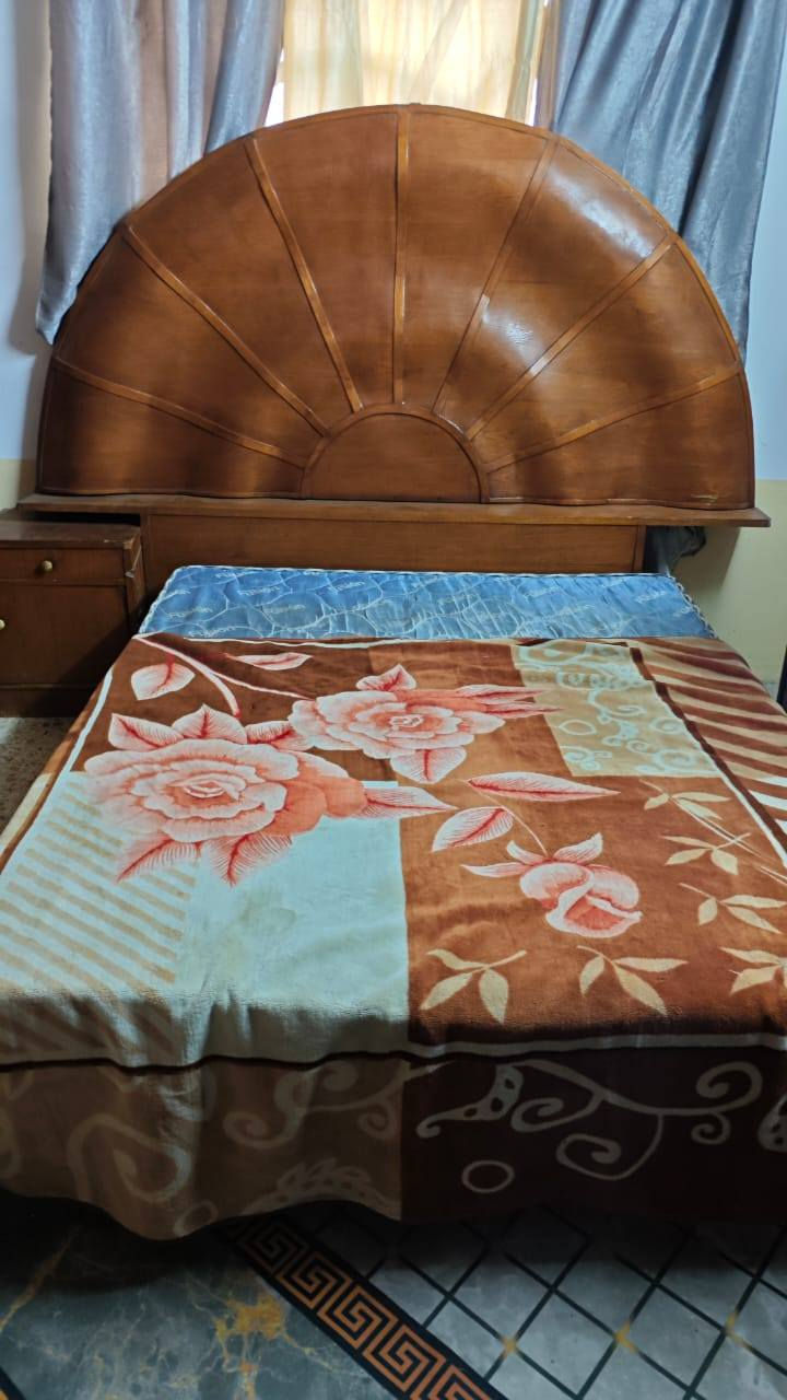 سلام عليكم غرفه لبيع نضيفه السعر 300 الف نجف حي جمعيه الرقم ‏‪0784 613 1103‬‏مستعجل عل بيعه
