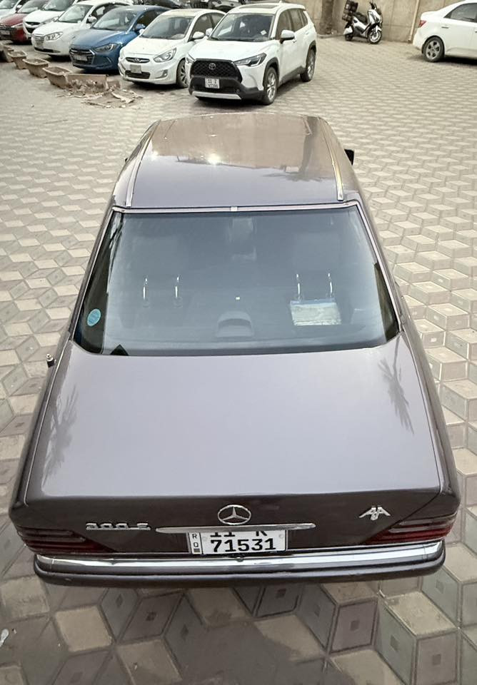 السلام عليكم مارسيدس بيبي 1991 فول مواصفات جاهزه  
كير مكينه بلاد صبغ عام للجماليه بدون ضربه / سنوية للـ28  هزه جديده مكاني بغداد السعر 85 $ وبيها مجال
مراسله واتس او اتصال ***********
أعيد المنشور  بسبب الوعود ال.... مع احترامي @إشارة @الجميع
