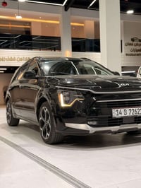 كيا نيرو 2023 سياره وارد امريكي  فول موصفات هايبرد جلد تحديد مسار هواي...