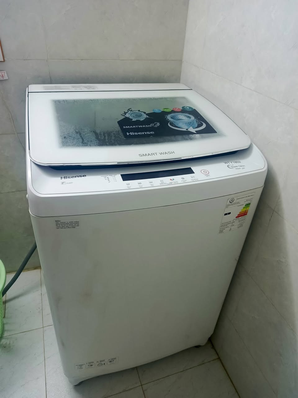 السلام عليكم.
للبيع غساله و چربايه اطفال مع دوشك سفنج .
***********
