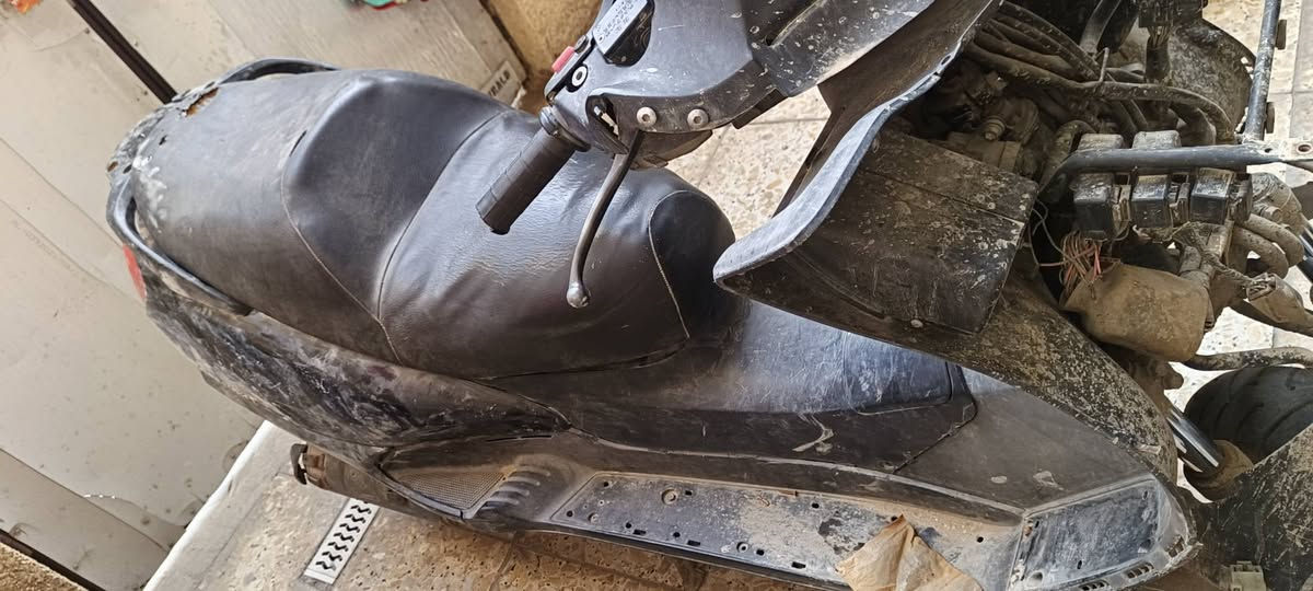 سلام عليكم دراجه فور سايد تفصيخ كل غراضهه كامله مكاني بغداد ام الكبر ***********
