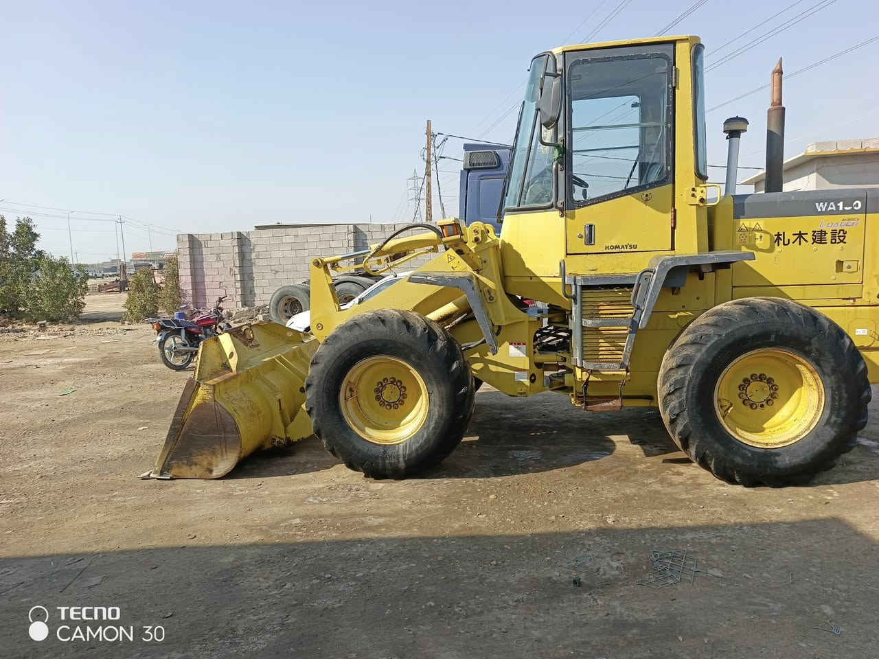 يا الله سلام عليكم شفل كوماتسو حجم ١٠٠ مكينه ٦ مكينه كير اكسن كفاله شراي ينتصل ***********
