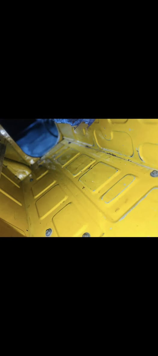 سلام عليكم تكتك البيع موديل 2019شهر12محرك مجفت كلة  بدون ضربة واصبغ بيهة شخوط بل كشر شرط تحويل ثاني يوم السعر 5800العنوان بغداد التاجي  ‏‪***********‬‏
