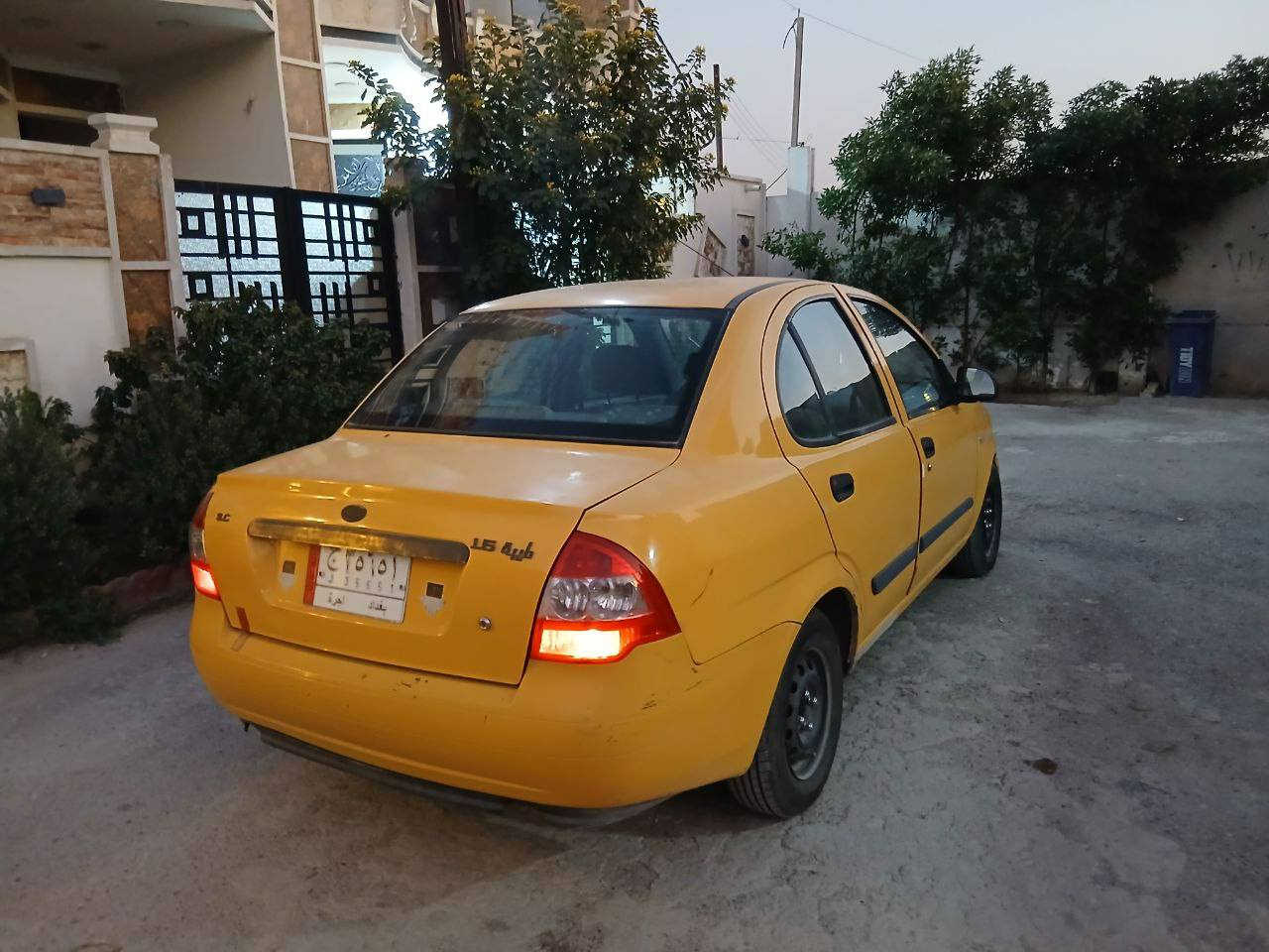 السلام عليكم سيارة طيبة 2015 بيهة ظربة بلجاملغ خلف السايق وطخة بلجاملغ عكس السايق تخم تاير جديد دبلات امامي مبدل وتخم بولبرنات السعر 32 سنوية صاقطة 2020
وعليهة هيئة تنزل من سعرهة 
مكاني بغداد الزعفرانية 
الرقم. ***********
واتساب. ***********
