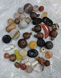 أحجار قديمة • تحف • شلع
