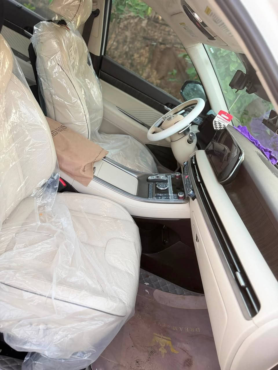 🚘 للبيع | بالسايد كاليغرافي 2025

سيارة نظيفة جدًا وبحالة الوكالة، ممشاها 7 آلاف مايل فقط.

🔹 فئة Calligraphy Full Option
🔹 داخل أبيض فاخر
🔹 فتحتا سقف بانوراما
🔹 تشغيل وتقديم وترجيع بالريموت
🔹 شاشة عدادات ديجيتال
🔹 مقاعد VIP منفصلة في الصف الثاني مع التبريد والتدفئة
🔹 جميع مواصفات الكاليغرافي الفل موجودة.

تفاصيل الحادث بسيط جدا :

* تبديل باب جهة الصدر فقط (باب أصلي بنفس اللون).
* إيرباك جهة الصدر فقط.

📑 رقم بابل (شهداء) والسيارة بأسمائنه.

💵 المطلوب: 34,000 دولار

📍 الموقع: بابل - الحلة

📞 للاستفسار: ***********
