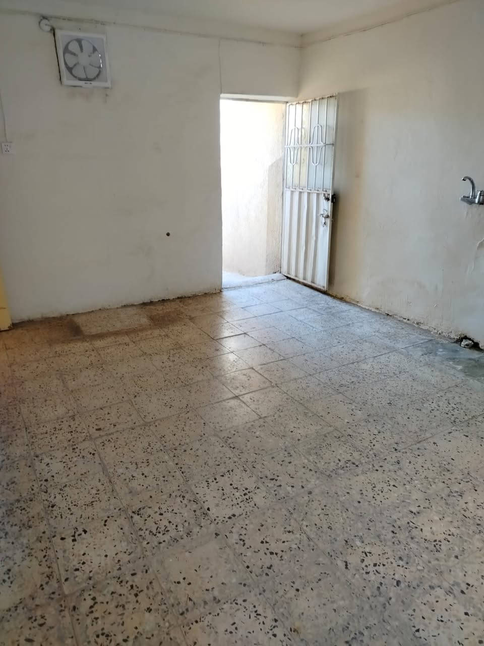 مشتمل #للأيجار طابق ثاني خي طيارة# عائلة#مطلوب#موضفين#صغيرة#نستقبل#عروض #كم#جميع

#العقاريه غرف 2 ومطبخ ومجمع وكلدورصحيات سعر 350 #للاستفسار

#مكتب #علي #التميمي#اللعقارات

#اتصال على  الواتساب فقط ***********

#بابل #الحله
