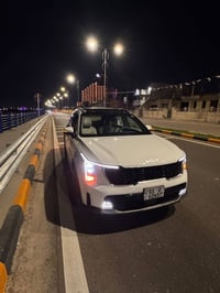 بيع مستعجل مكفوله مكفوله  السياره 280 ماكو هيجي سعر سورنتو خليجي موديل...