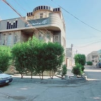 بيت ركن  للبيع مساحة ٩٠  في الامين الثانية الاعلام واجهة ١٠ والنزال ٩ ...
