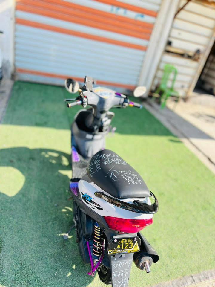 ماكس عدله بلاديه 
الدراجه كفاله عامه 
الدراجه بيها غراض حلوه 
مثل ماموضح ب صوره 
للاستفسار  ***********
مكاني بابل
