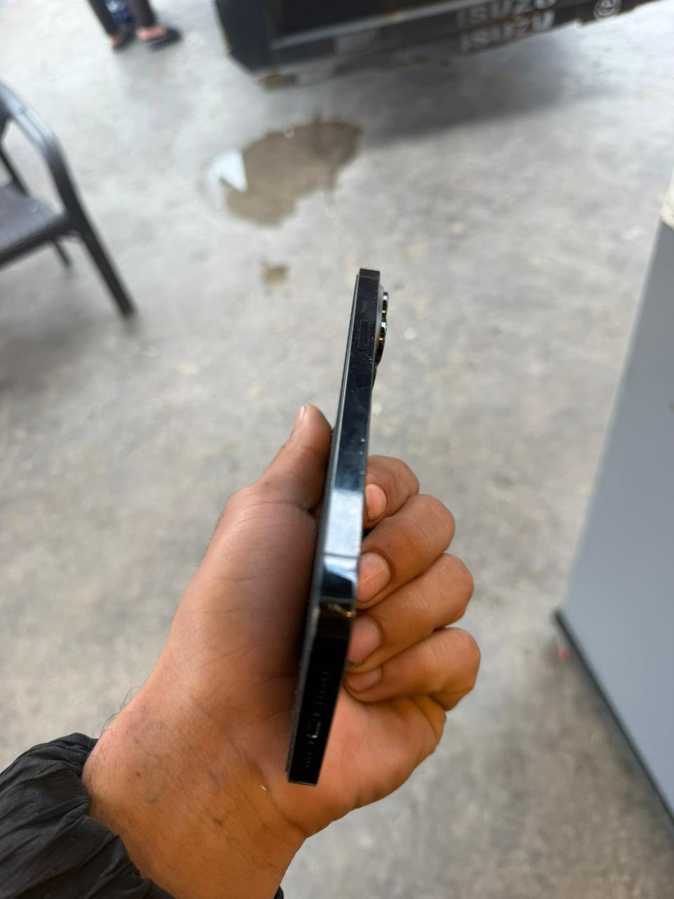 جهاز حار ومكسب 14برو ماكس الجهاز فول
مبدل شاشه اصليه 

وبطاريه اصليه 

شرط سلاسه بل المس اذا مو سلس وصلين اطيك الجهاز بلاش 

شرق اوسط 

سعره 650الف وبي مجال كلش قليل 

بكاني بغداد الشعب 

***********
