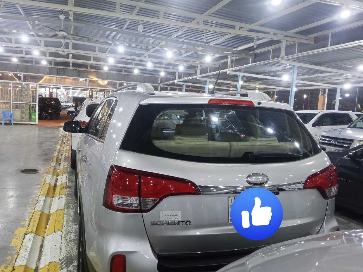 كيا سورنتو مديل 2013 بسمي خليجي كفاله عامه من الصبغ بيها بارد فقط 7 راكب تبريد قطعتين تخم تاير جديد  مكينه 2400 دوش 4 سلندر  رقم واسط السعر 155$ بيها مجال مراوس حسب القناعه العنوان كوت ***********
