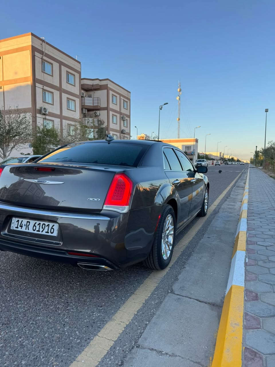 سلام علـيكم
كرايسلر اوبــامـا موديل 2019 اصل  
رقم بصره نكليزي تحويل ثاني يوم 
طابه تقرير مياء امطار وبيبان ثنين كلير 
من امريكا  بدون فتح وبدون معجون
كفاله عامه لباقي سياره جديده احله من الصور
مامشتغله. ع خط ابد  ماشيه 95 حقيقي
السعر 230 وبيه مجال  مكاني البصره.  
 رقم الهـاتف  ***********
