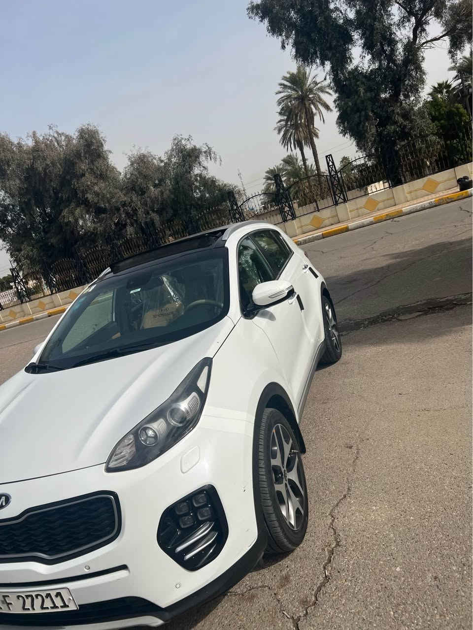 سلام عليكم
سبورتج جيتي لاين 
مديل ٢٠١٩
ماشيه ٦٠ 
فول موصفات 
اعلى فئة 
صندوق كهرباء 
كراسي كهرباء 
بنوراما 
تبريد بيانو 
كشن حار بارد 
انظمه قياده 
سياره حلوه وجديده. مناقصه شي 
بيه هواي موصفات معروفه موصفات ال جيتي لاين 
كفاله من صبغ والتبديل. كير مكينه كفاله. 
بيه ٣اماكن  بيدي ار رصعات. وساحبهن  
 السعر ١٩٩$ 
وبيه مجال بسيط جدا 

مكان مصفى الدوره 
*********** بغداد, العراق
