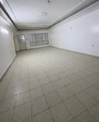 زيونة محلة ٧١٨ • ٢٥٠م² • حديقة كراج