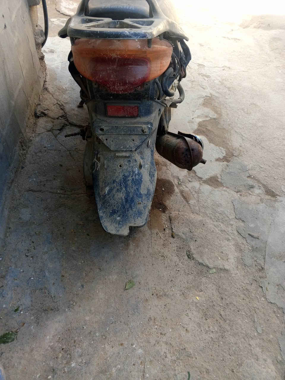 سلام عليكم دراجه البيع تشتغل سلف وهندر سعر دراجه 150 رقم لهاتف/*********** العنوان القرنة نهرات شماليه
