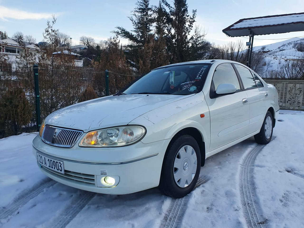 نیسان سەنی ٢٠٠٨ مەکینە ڕەشی گێڕ عادە
سپی سەداف سەیارەکە زۆر جوانە هیچی پێووە نیە دەعامێکانیشی بۆیاخ نییە ١٠٠ هەزار ڕۆشتووە                        سەنەوی و ژینگەی تازەیە  تا ٢٠٣٠ سعری 105$ کەمێ مەجال ***********
