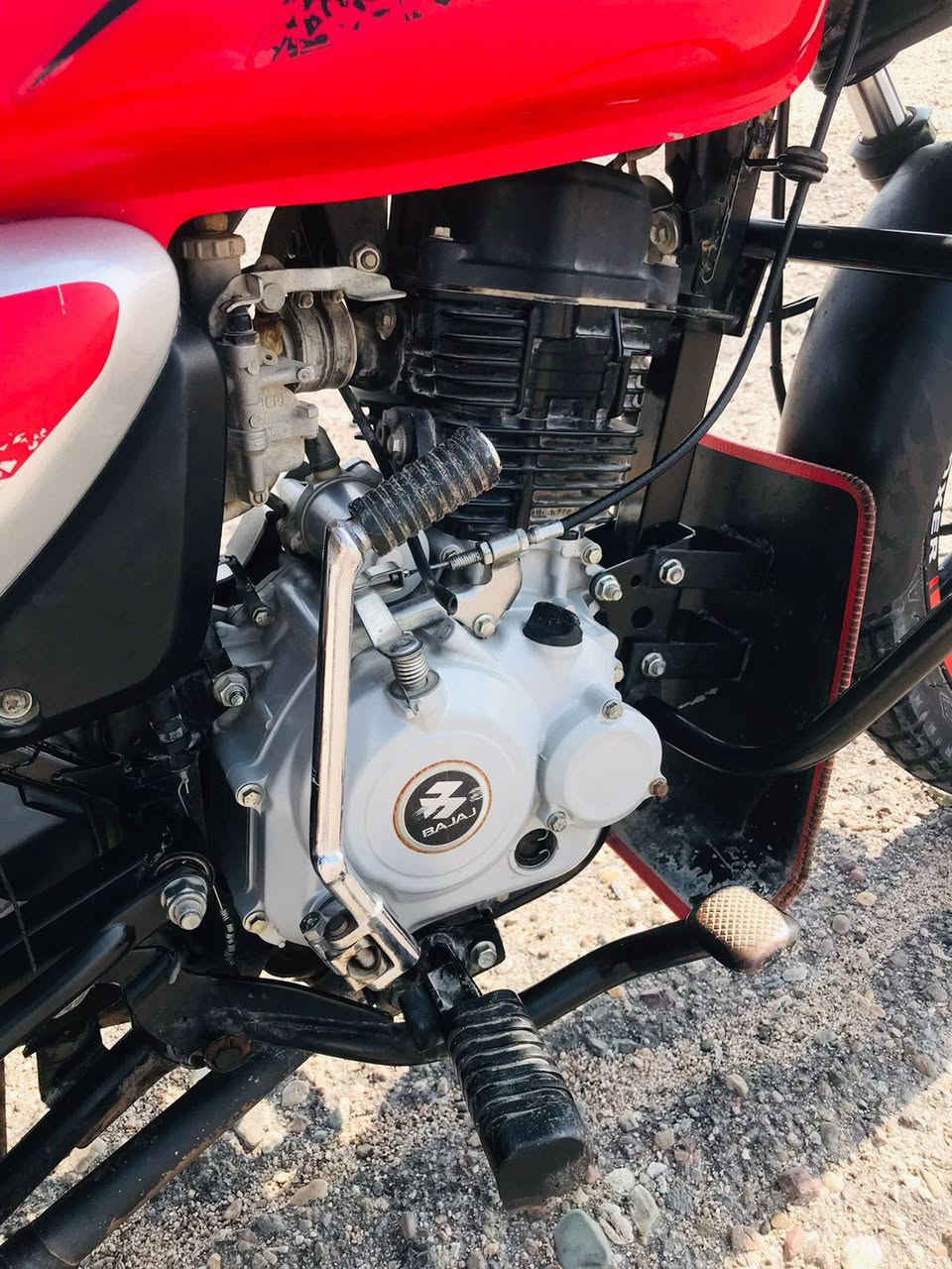 اللبيع دراجه بوكسر
مديل 2021
وراق 
دراجه كامله من كلشي 
بيهه خيط تبخير قليل فقط 
السعر 1350
رقم صاحب الدراجه ‏‪0782 184 2714‬‏
