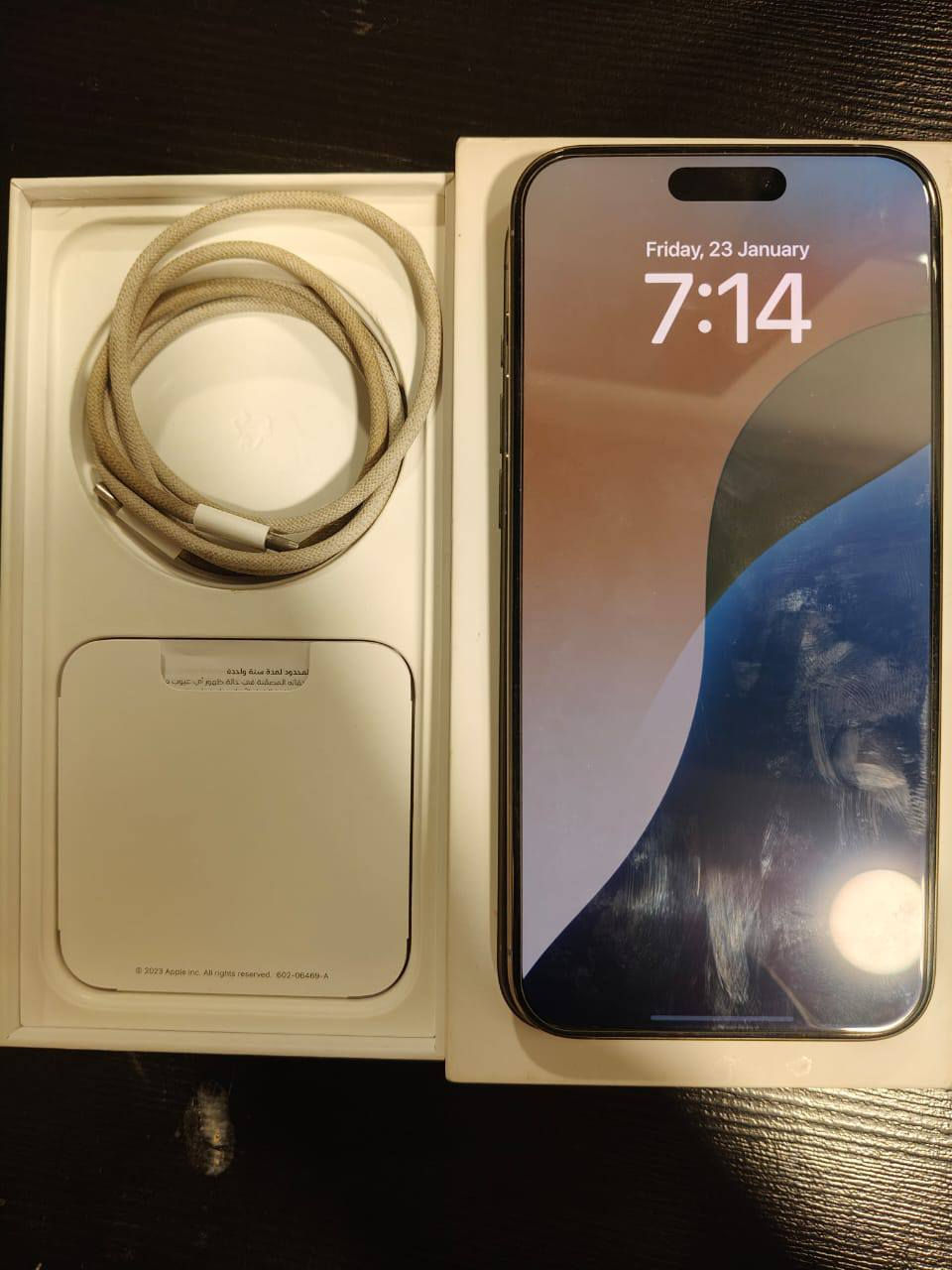 ايفون 15برو ماكس شرق اوسط
نسبه البطاريه 86% ذاكره 256
الجهاز نظيف بدون تصليح او تبديل 
وياه كارتونه وكفر اصلي وكيبل شحن اصلي
بصره ابي الخصيب 
السعر 1025000
***********
