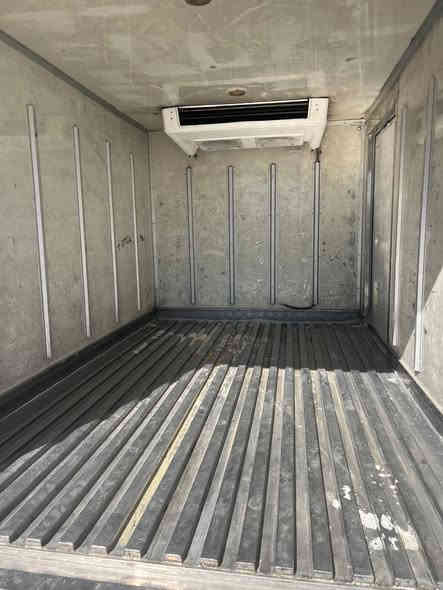 كيا براد موديل2013رقم بابل 
برادهه يخبل مال البان ومكينتها لاتنقيص ولا تبخير 
السياره بيها صبخ قماره حزام بدون دواخل بدون ضربه صبغ للجماليه 
ماكن السياره كربلاء  
سعر 120بيهه مجال لشراي 
***********
