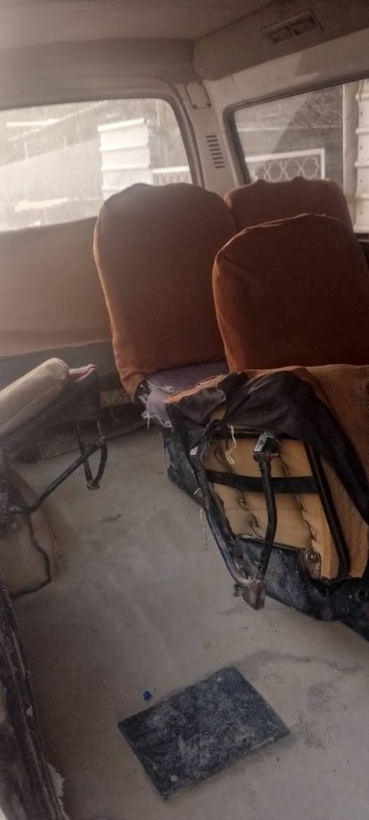 السلام عليكم فتون موديل 8 السياره جاهزه محرك وكير واكسل مكفولات كهربائيات كامله  غرفتها حلوه السعر 15 كوم حديد بدون تحويل المكان البياع الشرطة الخامسه للتصال ***********
