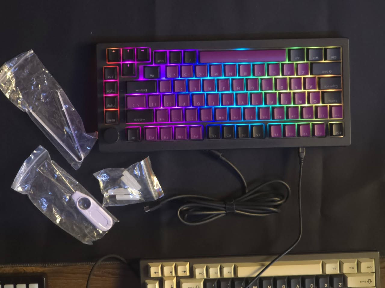 يا الله 

كيبورد بالشكل و النضافة و الجمال بعد ما احجي انتو شوفو و احكمو 

(جديد بالوك ) 

السعر قبل العرض 66 الف ❌️
السعر بعد العرض ٣٥  الف 
 و التوصيل مجاني لجميع محافضات العراق🚚


**إذا كنت صاحب هذا الإعلان وتريد حذفه لأي سبب، رجاءا أرسل رسالة إلى الدعم الفني**